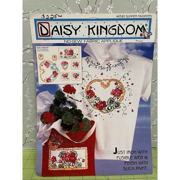 Daisy Kingdom No Sew Fabric Appliqué Summer Favorites #6395 Fusible Web - Picture 1 of 6
